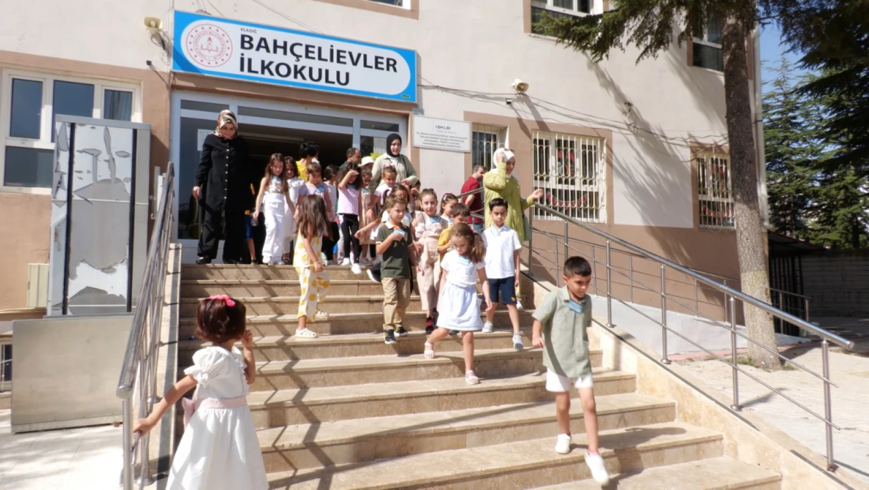 Elazığ'da okula uyum haftası başladı