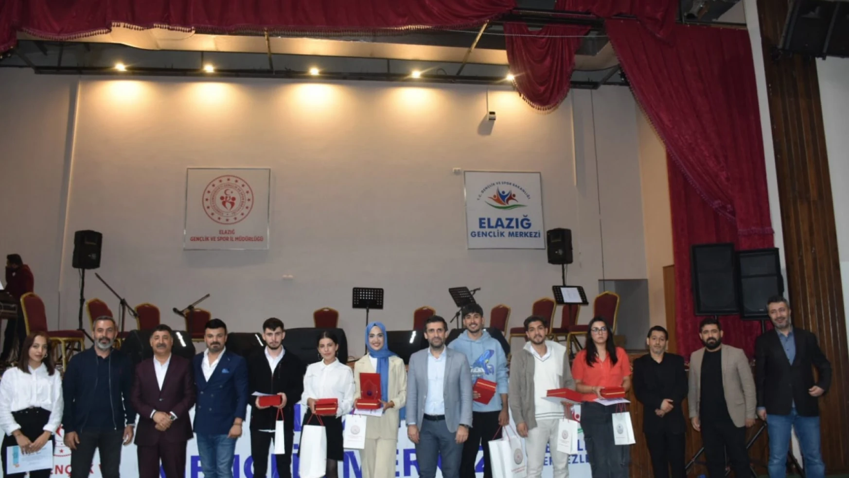 Elazığ'da ses yarışması il finali gerçekleştirildi
