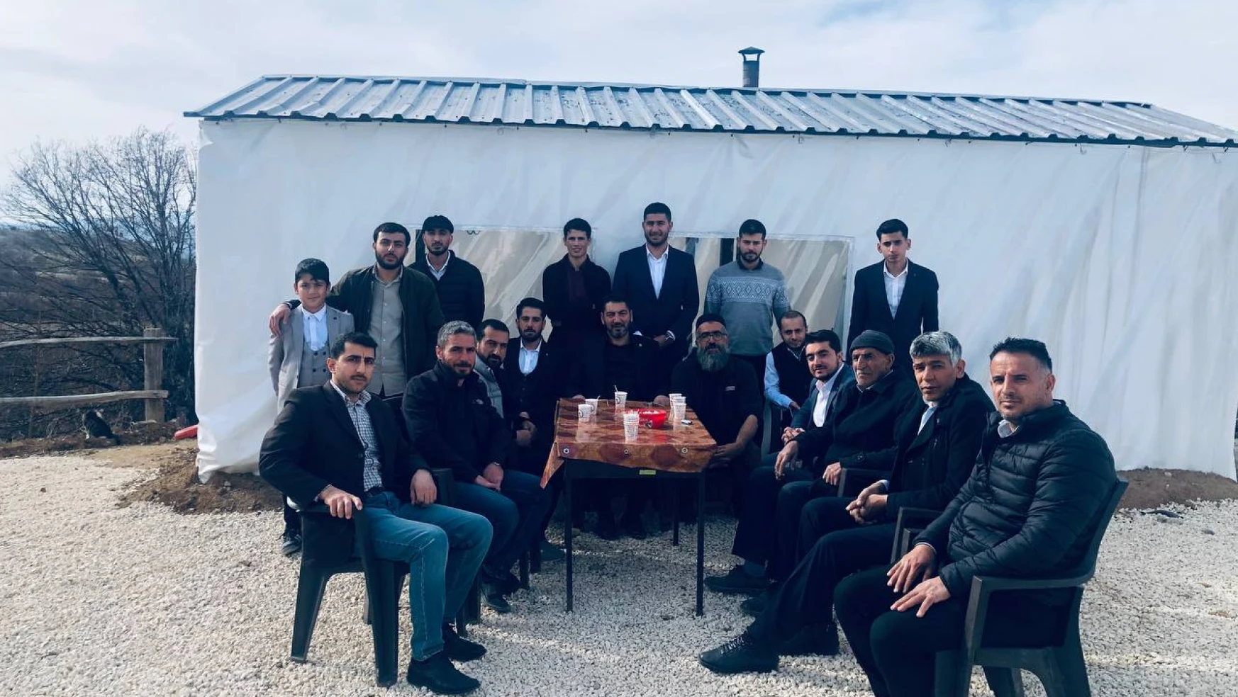 HÜDA PAR Baskil belediye başkan adayı Kılıç, Esnafları ziyaret etti