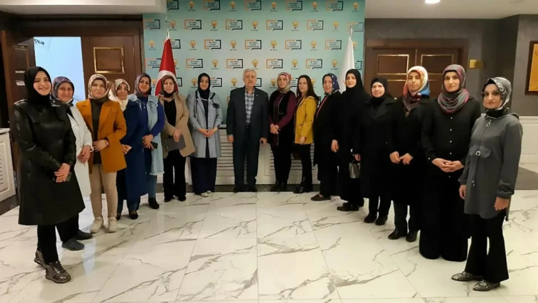 Milletvekili Demirbağ'dan, AK Parti kadın kolları'na ziyaret
