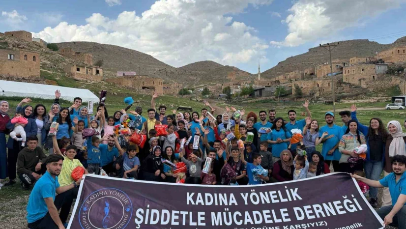Çocuklar düzenlenen etkinlikte doyasıya eğlendi