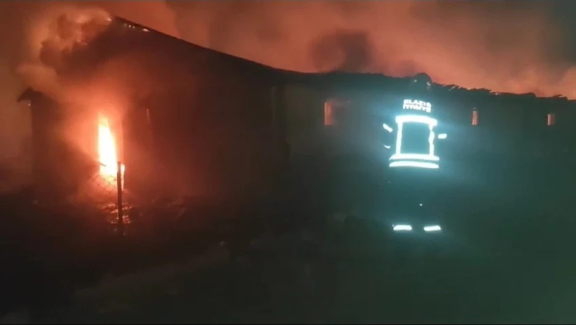 Elazığ'da ahır yangını